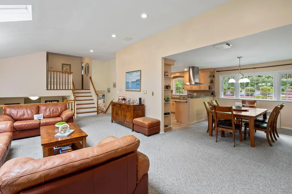 19 Skyline Drive Huntington NY 11743
