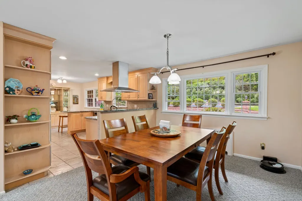 19 Skyline Drive Huntington NY 11743