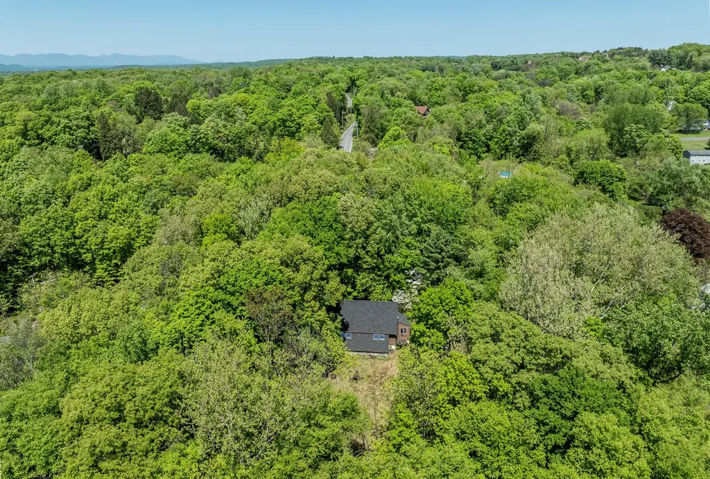 3 Hilltop Road Poughkeepsie NY 12601