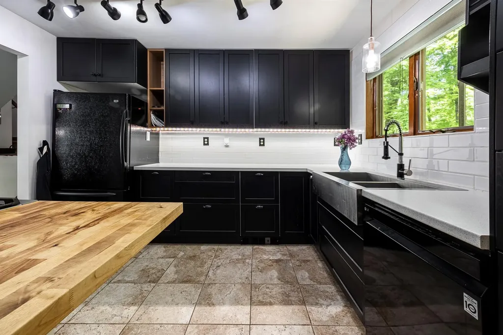 3 Hilltop Road Poughkeepsie NY 12601