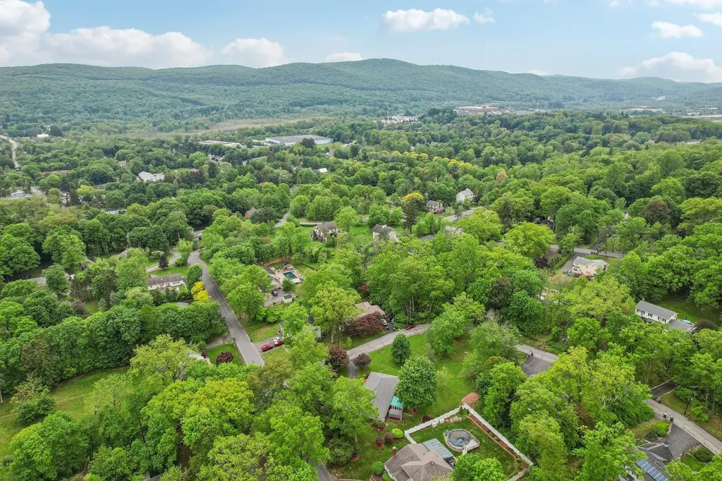 57 Edgewood Drive Central Valley NY 10917