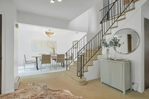 16 Quincy Lane White Plains NY 10605