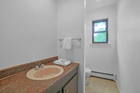 16 Quincy Lane White Plains NY 10605