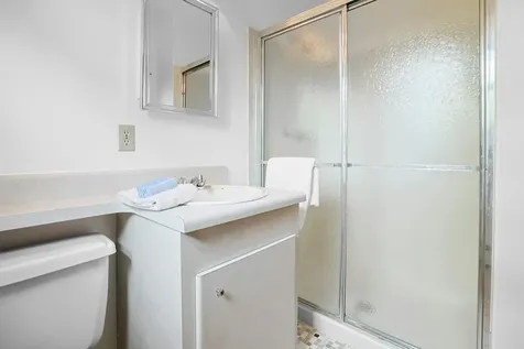 16 Quincy Lane White Plains NY 10605