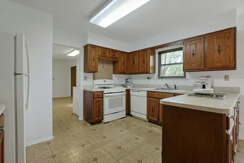 16 Quincy Lane White Plains NY 10605