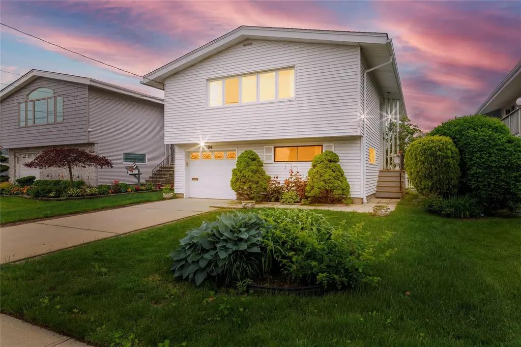 34 E Bedell Street Freeport NY 11520