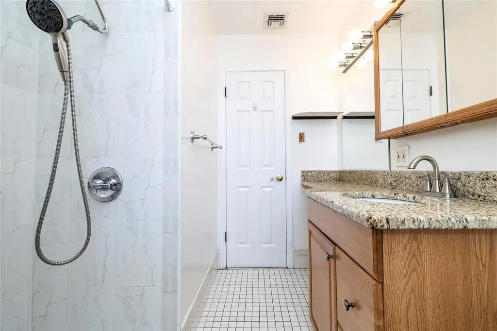34 E Bedell Street Freeport NY 11520