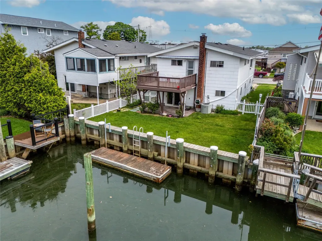 34 E Bedell Street Freeport NY 11520