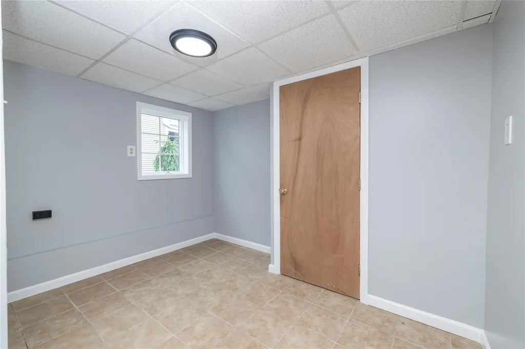 34 E Bedell Street Freeport NY 11520