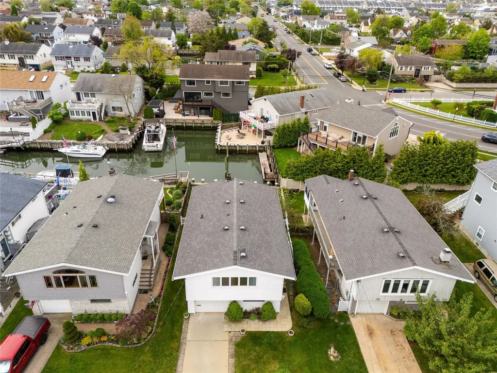 34 E Bedell Street Freeport NY 11520