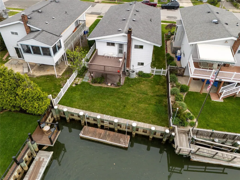 34 E Bedell Street Freeport NY 11520