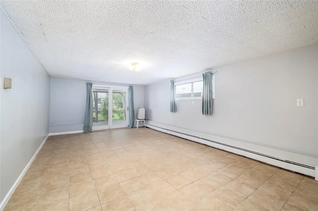 34 E Bedell Street Freeport NY 11520