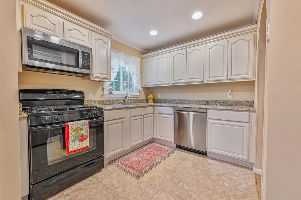 1652 Baker Avenue Merrick NY 11566