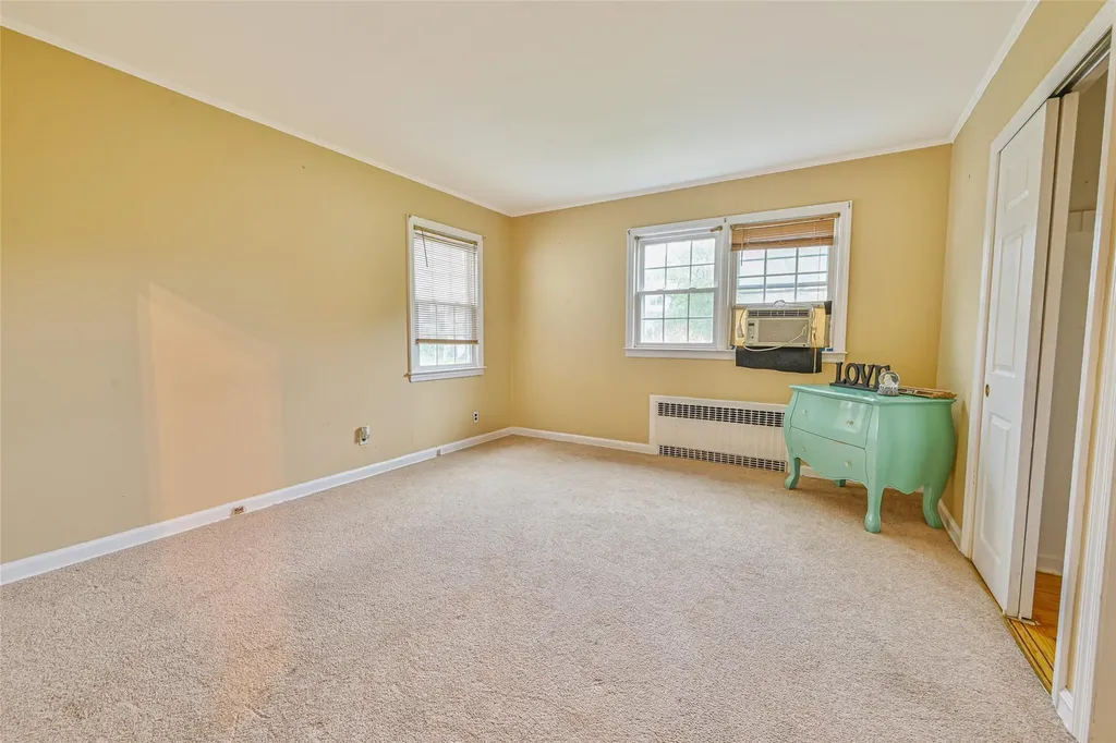 1652 Baker Avenue Merrick NY 11566