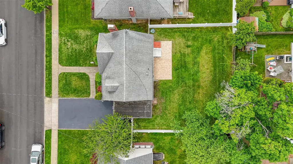 1652 Baker Avenue Merrick NY 11566