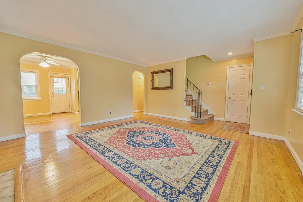1652 Baker Avenue Merrick NY 11566