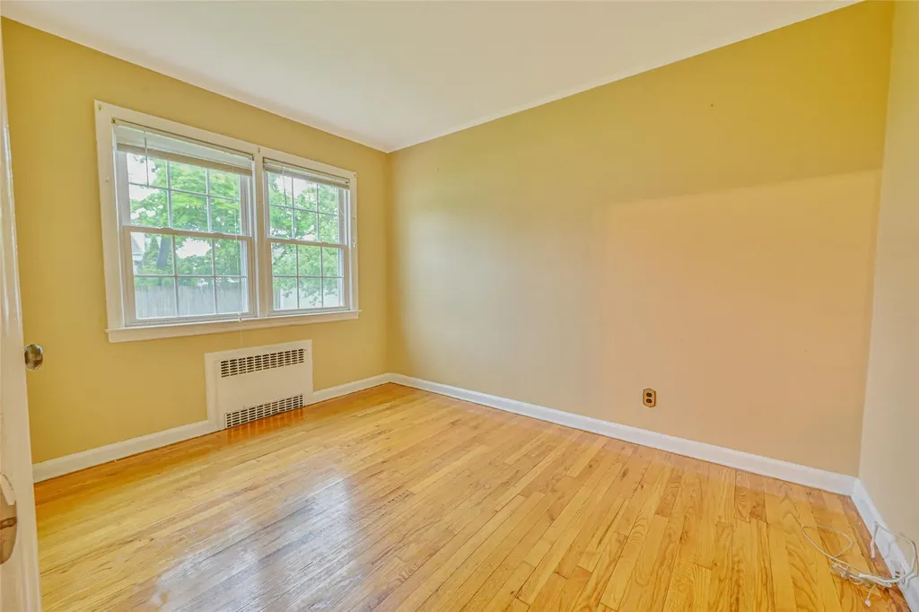 1652 Baker Avenue Merrick NY 11566