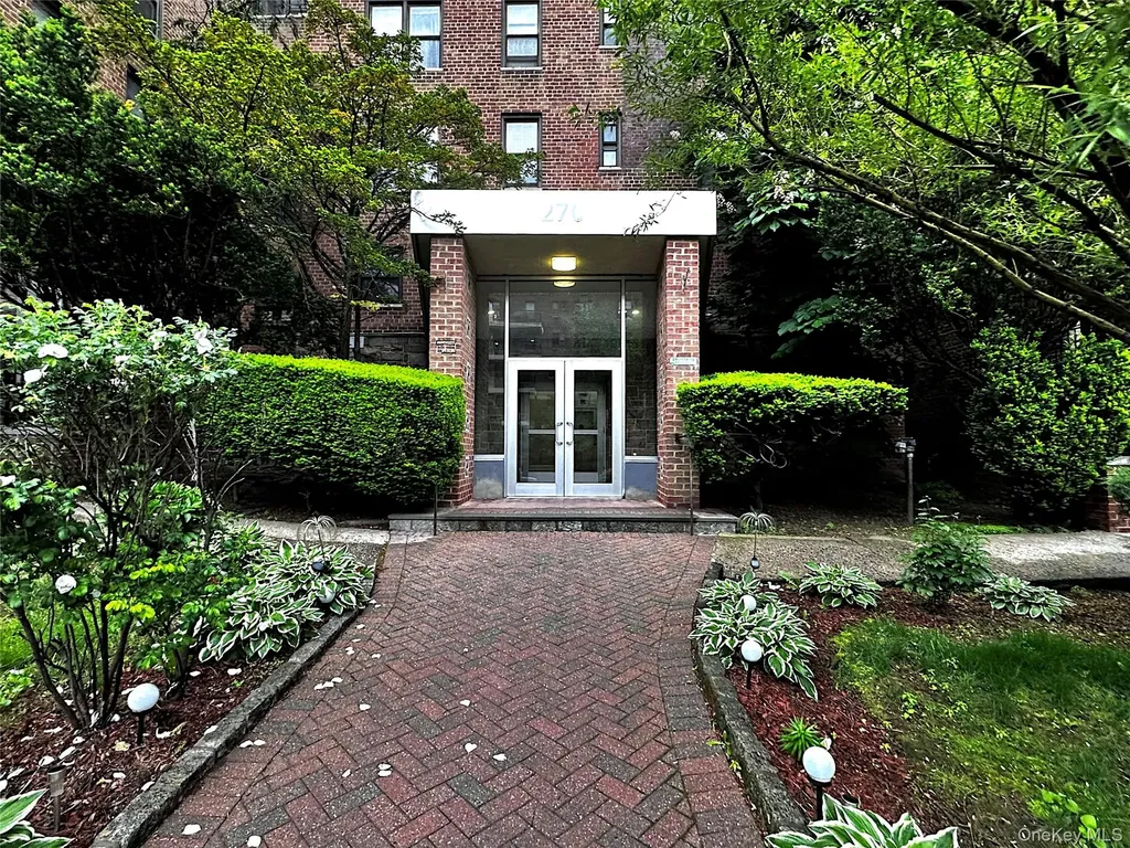 270 N Broadway Yonkers NY 10701