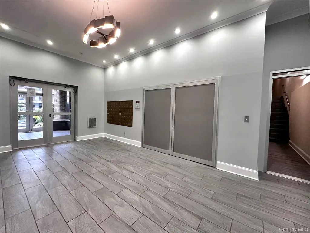 270 N Broadway Yonkers NY 10701