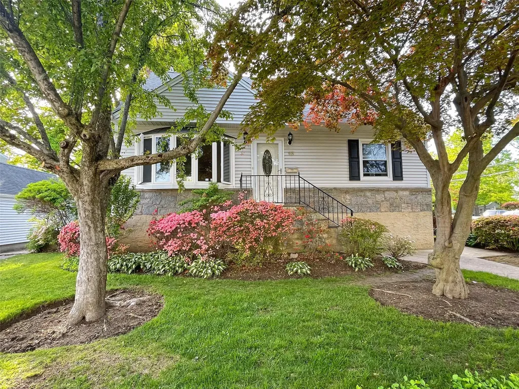 115 Lyons Road Scarsdale NY 10583