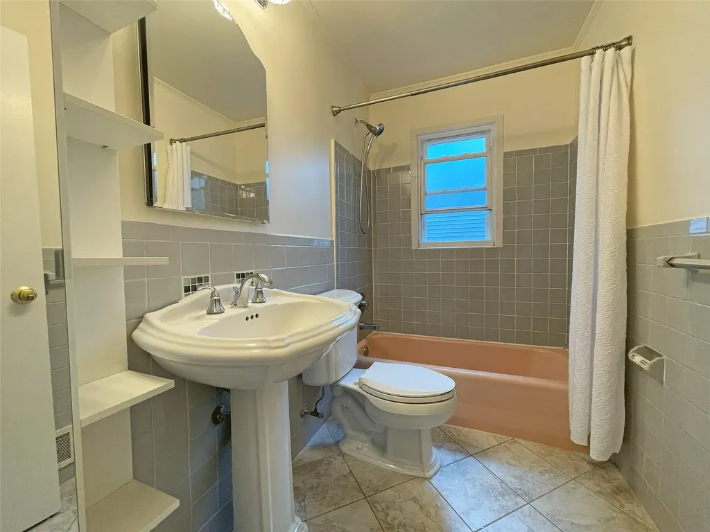 115 Lyons Road Scarsdale NY 10583