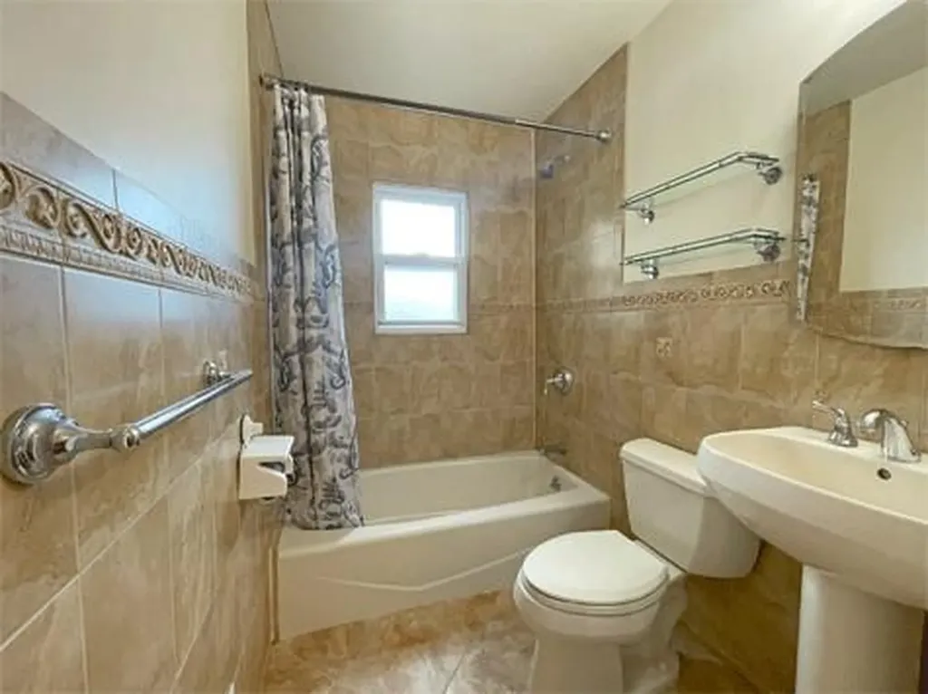 115 Lyons Road Scarsdale NY 10583
