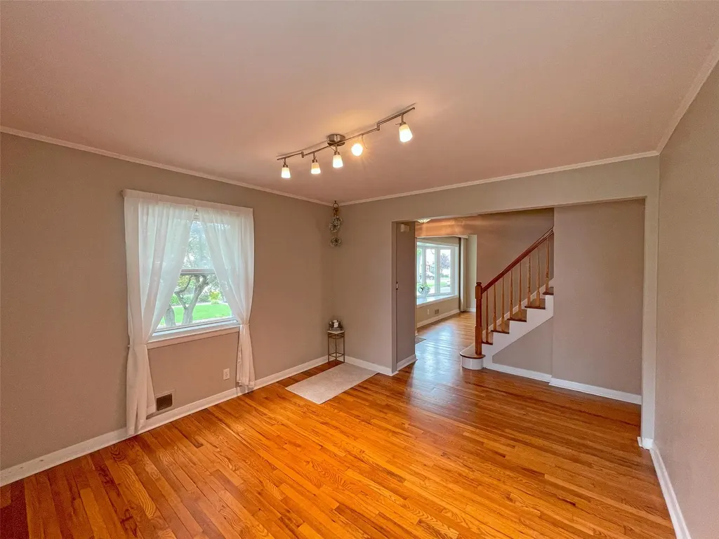 115 Lyons Road Scarsdale NY 10583