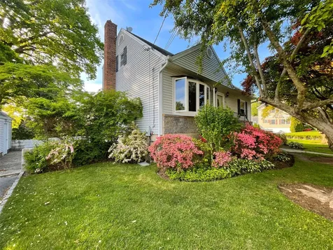 115 Lyons Road Scarsdale NY 10583