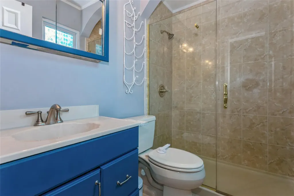 85 Lexington Avenue Malverne NY 11565