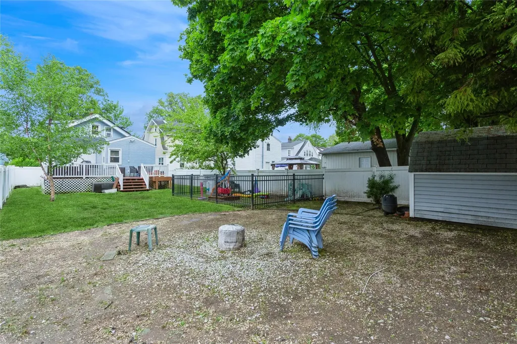 85 Lexington Avenue Malverne NY 11565
