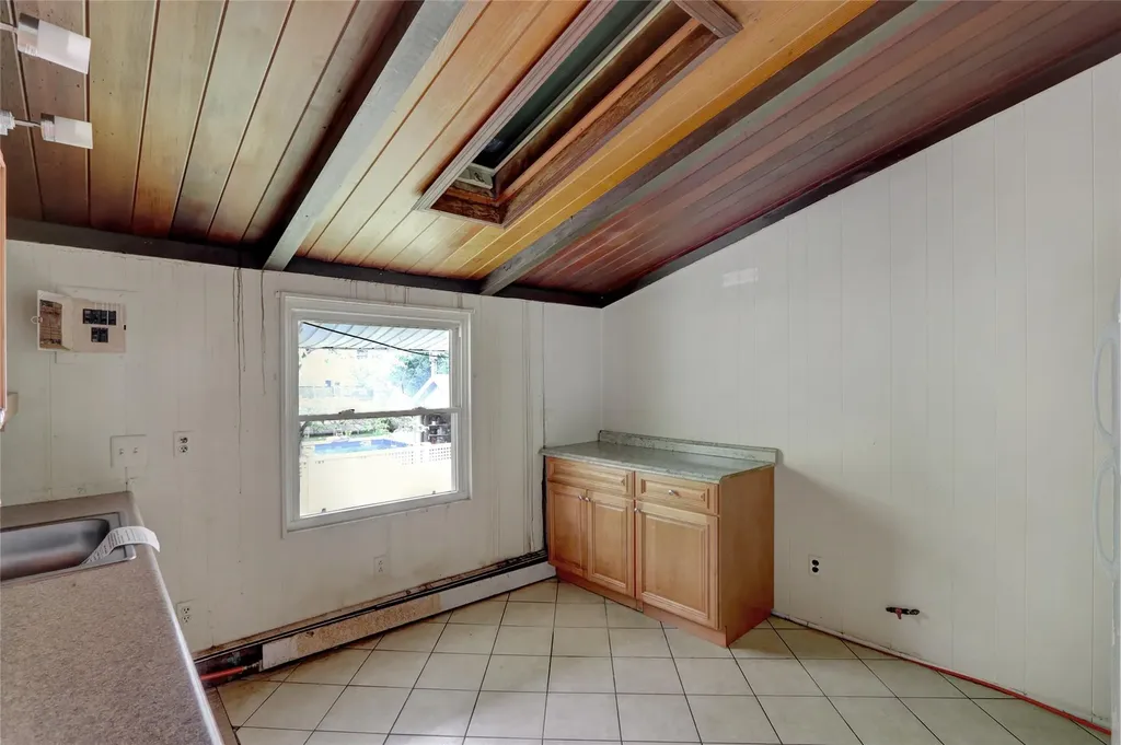 14 Split Cedar Drive Islandia NY 11749
