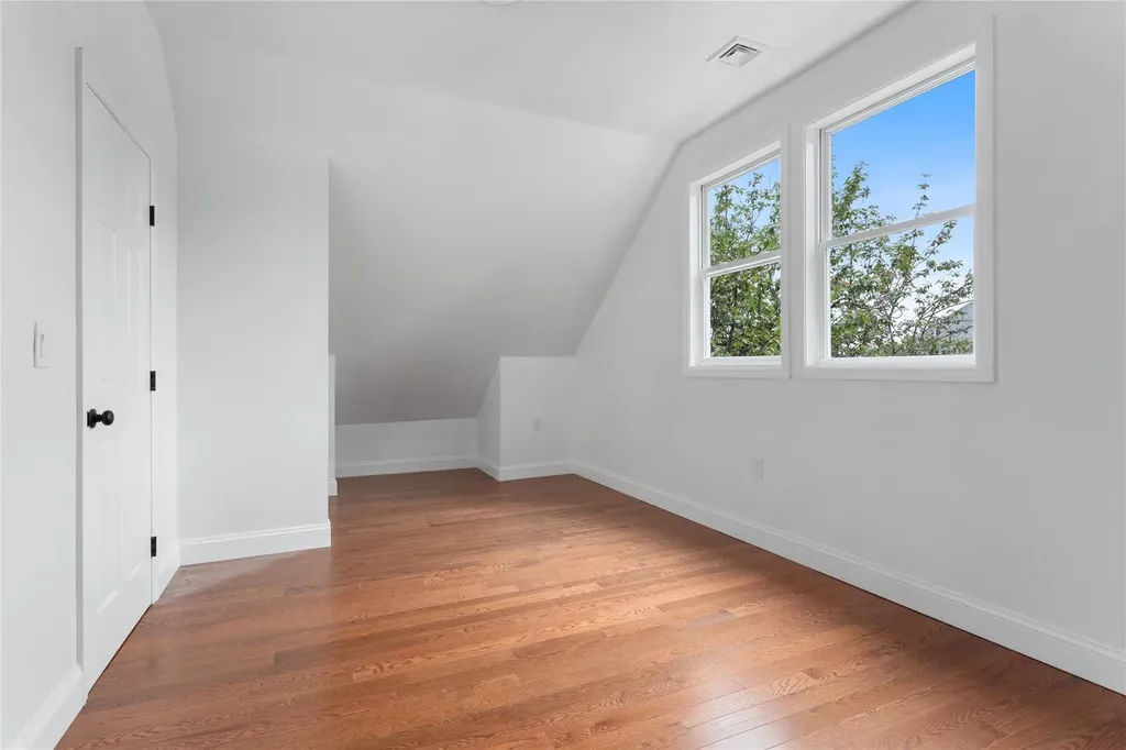 712 Carlton Road West Babylon NY 11704