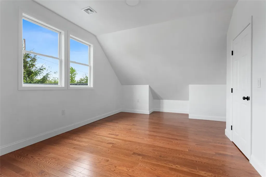 712 Carlton Road West Babylon NY 11704