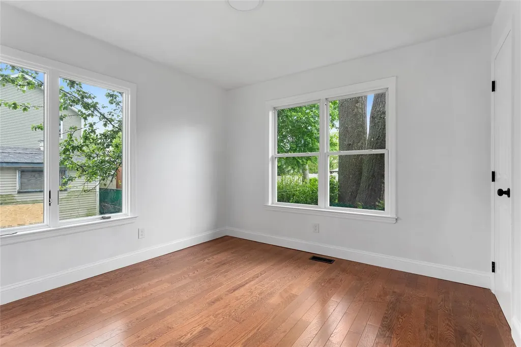 712 Carlton Road West Babylon NY 11704