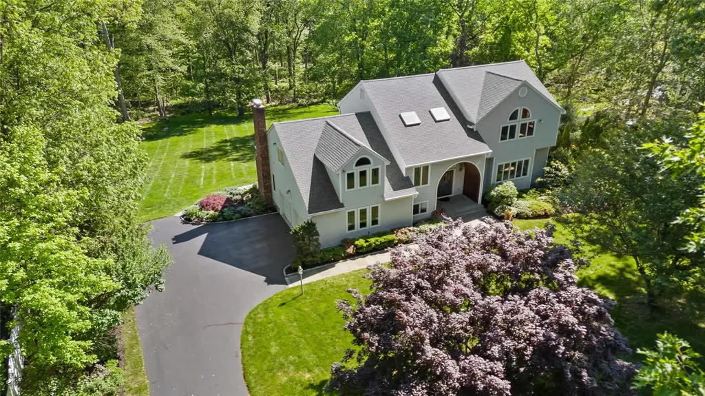 47 Londonderry Lane Somers NY 10589