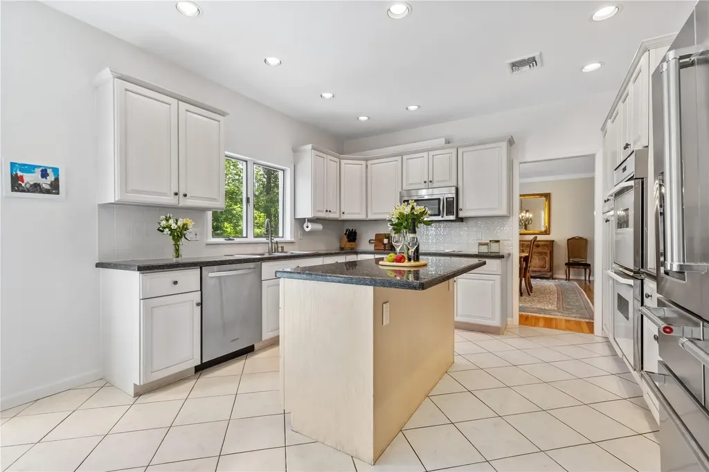 47 Londonderry Lane Somers NY 10589