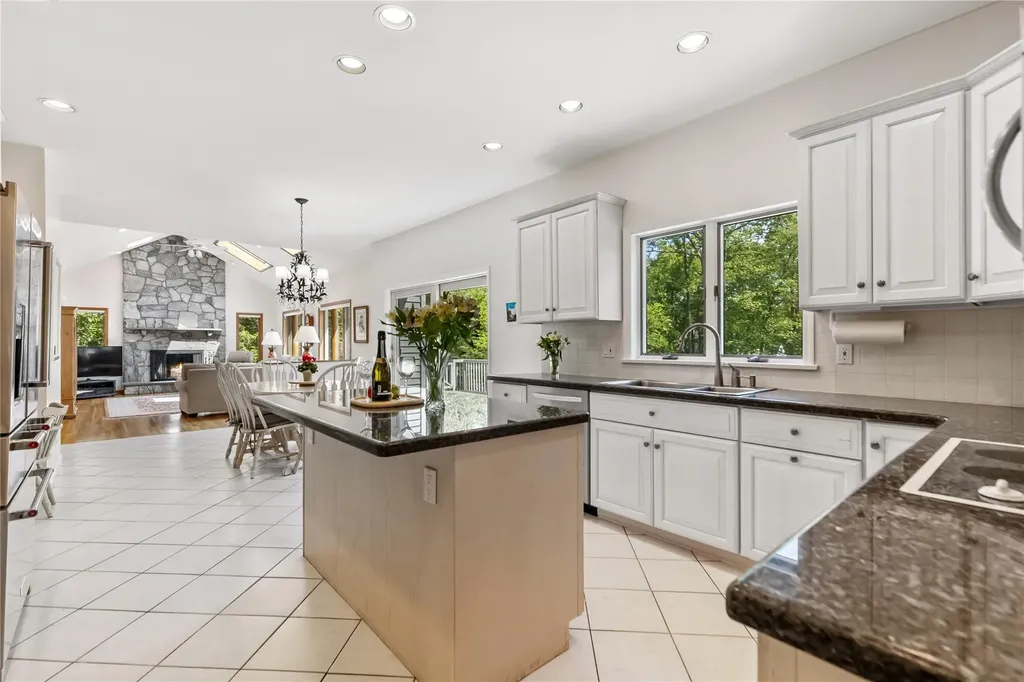 47 Londonderry Lane Somers NY 10589