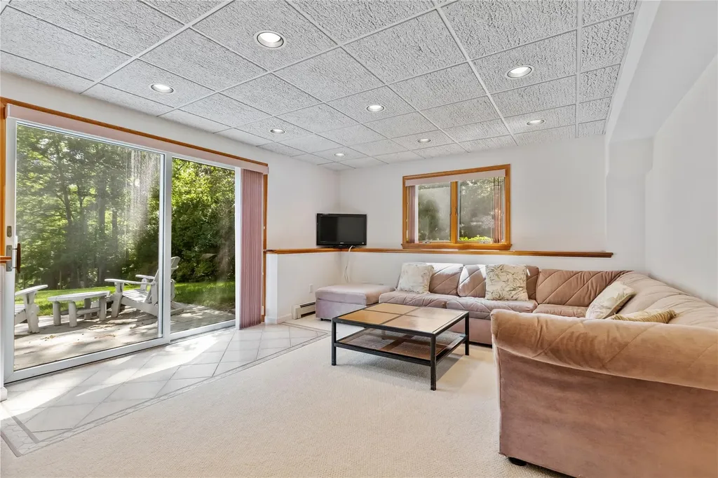 47 Londonderry Lane Somers NY 10589