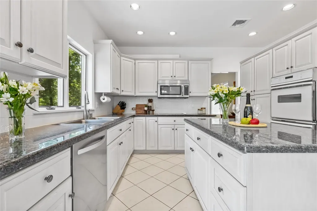 47 Londonderry Lane Somers NY 10589