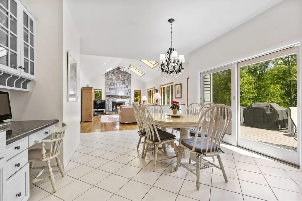 47 Londonderry Lane Somers NY 10589