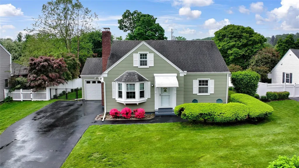 106 Holly Drive New Windsor NY 12553