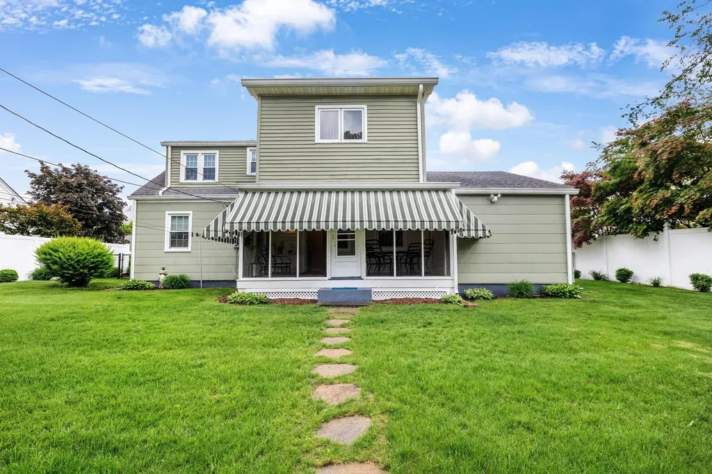 106 Holly Drive New Windsor NY 12553