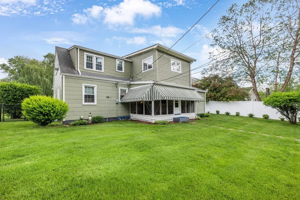 106 Holly Drive New Windsor NY 12553