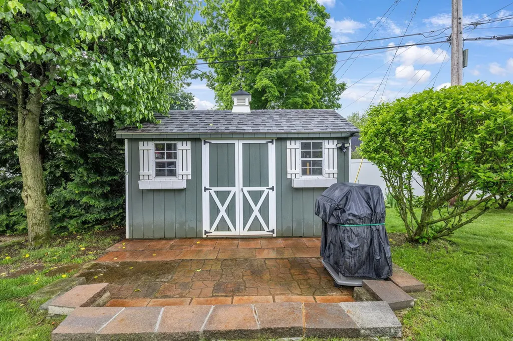 106 Holly Drive New Windsor NY 12553