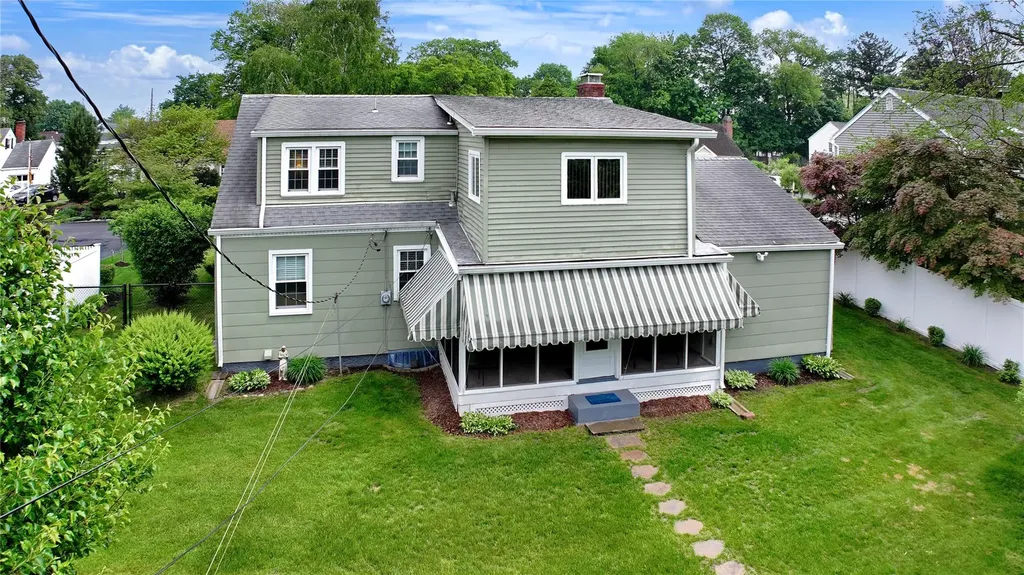 106 Holly Drive New Windsor NY 12553