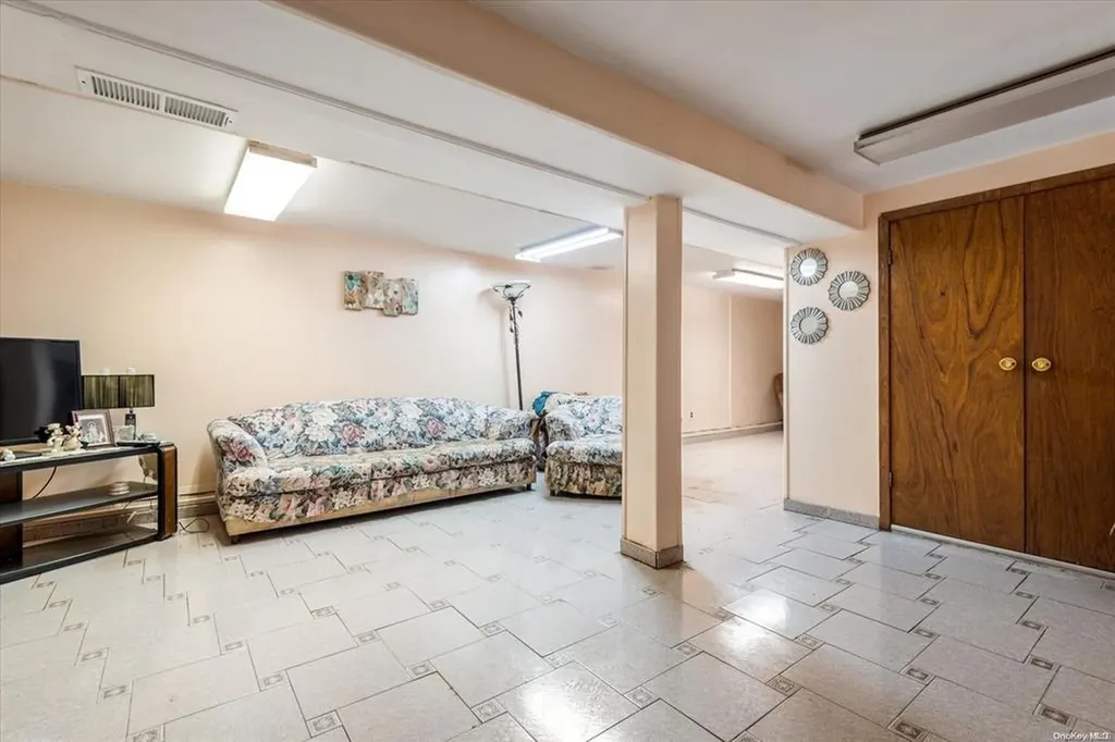 1772 68th Street Brooklyn NY 11204