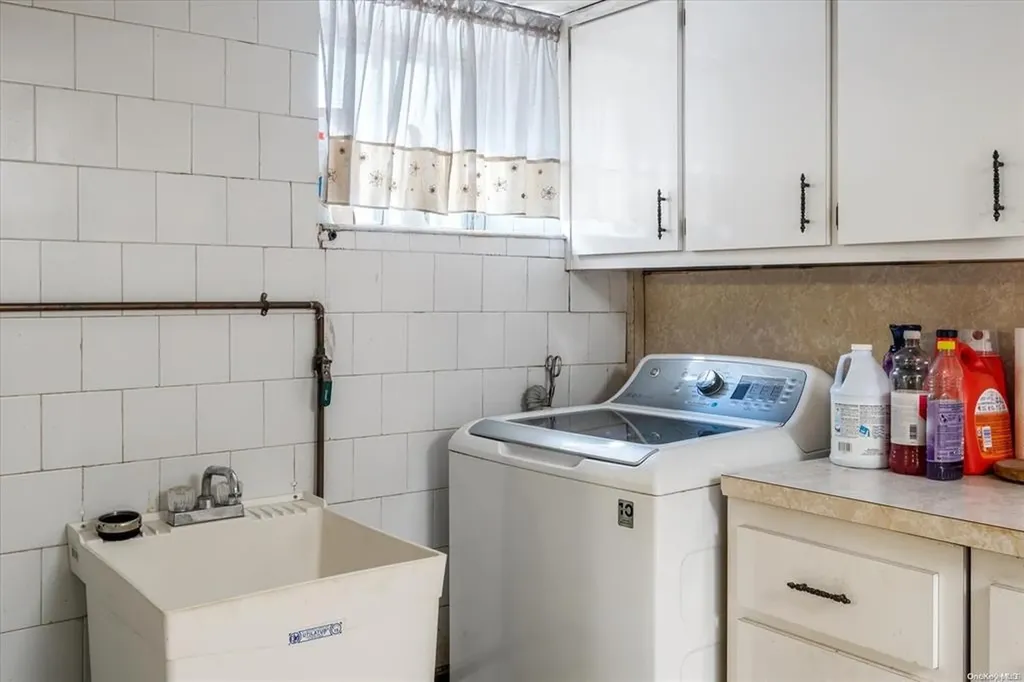1772 68th Street Brooklyn NY 11204