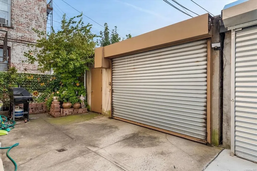 1772 68th Street Brooklyn NY 11204