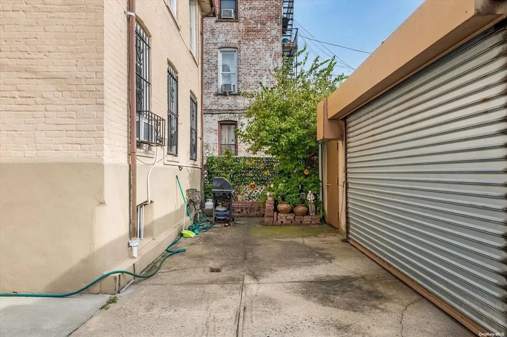 1772 68th Street Brooklyn NY 11204
