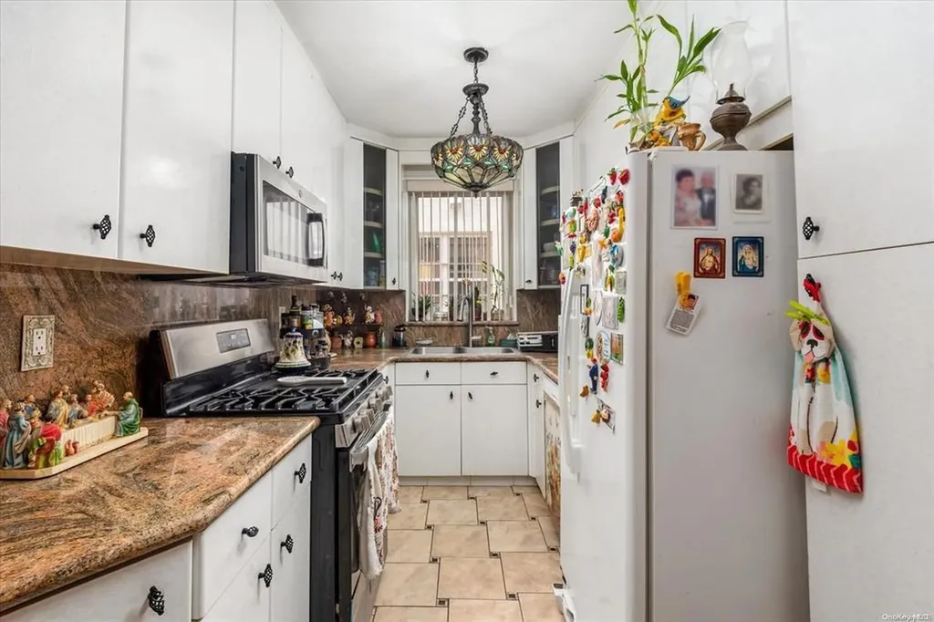 1772 68th Street Brooklyn NY 11204